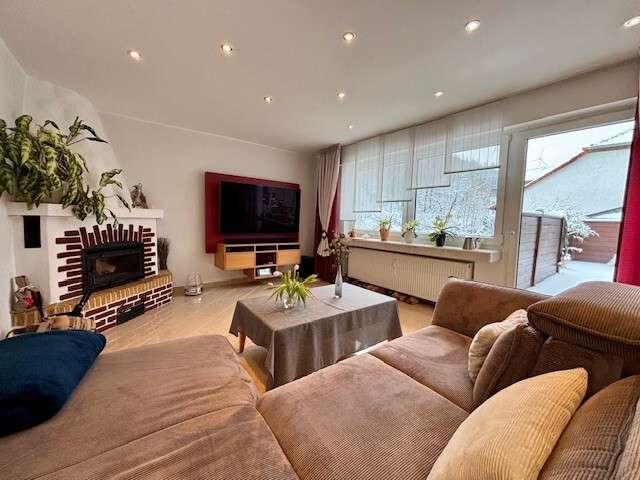 Etagenwohnung Hagen / Hohenlimburg Hohenlimburg - 4 Zimmer, 131 m&sup2;, 265.000&euro; | Angebot:25127364