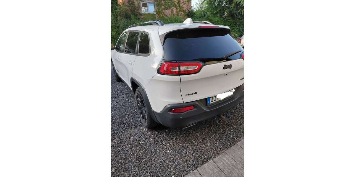 Jeep Cherokee 203.570 km 10.500 &euro; Dortmund, Stadt 44143
