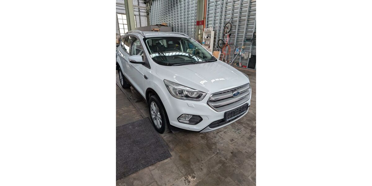 Ford Kuga 55.600 km 15.990 &euro; Dortmund 44229