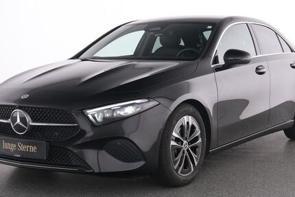 Mercedes-Benz A 200 21.242 km 33.985 &euro; Essen 45309