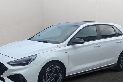 Hyundai i30 5.863 km 24.490 &euro; Castrop-Rauxel 44575