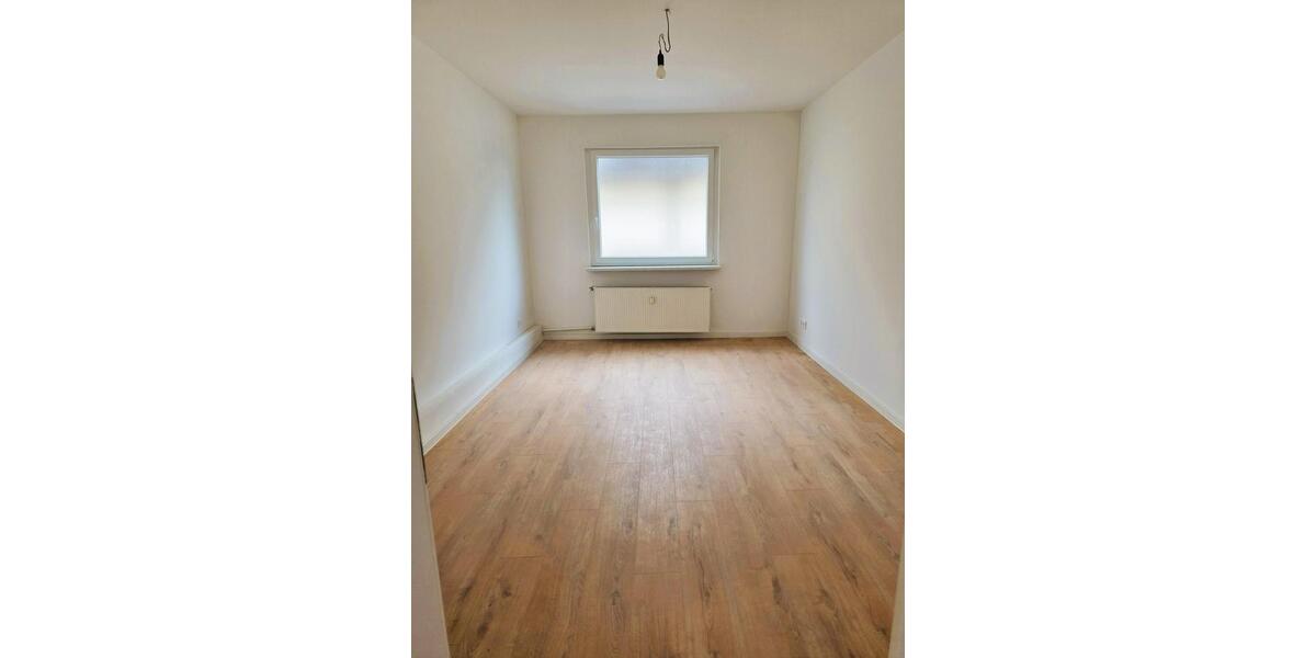 Dachgeschoßwohnung Bochum Bochum-Mitte - 3 Zimmer, 60 m&sup2;, 570&euro; | Angebot:26664657