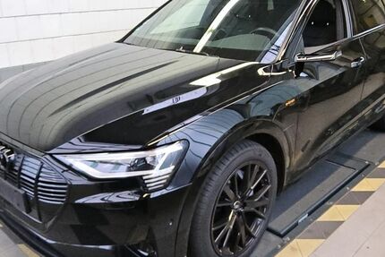 Audi e-tron 79.998 km 34.260 &euro; Hagen 58091