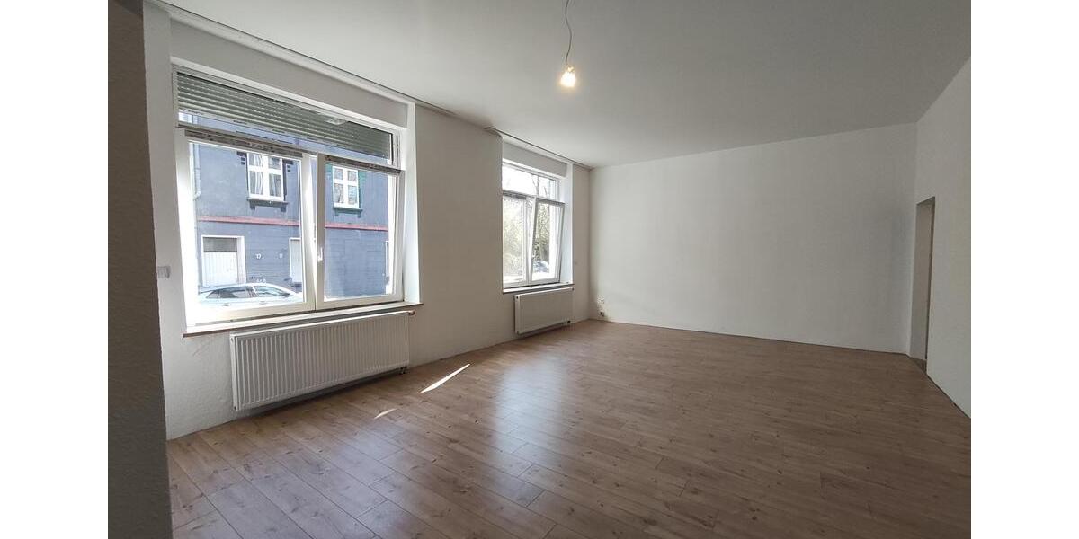 Erdgeschoßwohnung Essen Stadtbezirk VII - 4.5 Zimmer, 165 m&sup2;, 1.600&euro; | Angebot:25757008