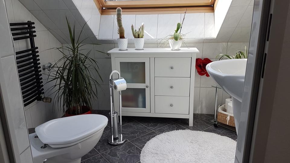 Dachgeschoßwohnung Recklinghausen Hillerheide - 2.5 Zimmer, 150 m&sup2;, 1.345&euro; | Angebot:25519517