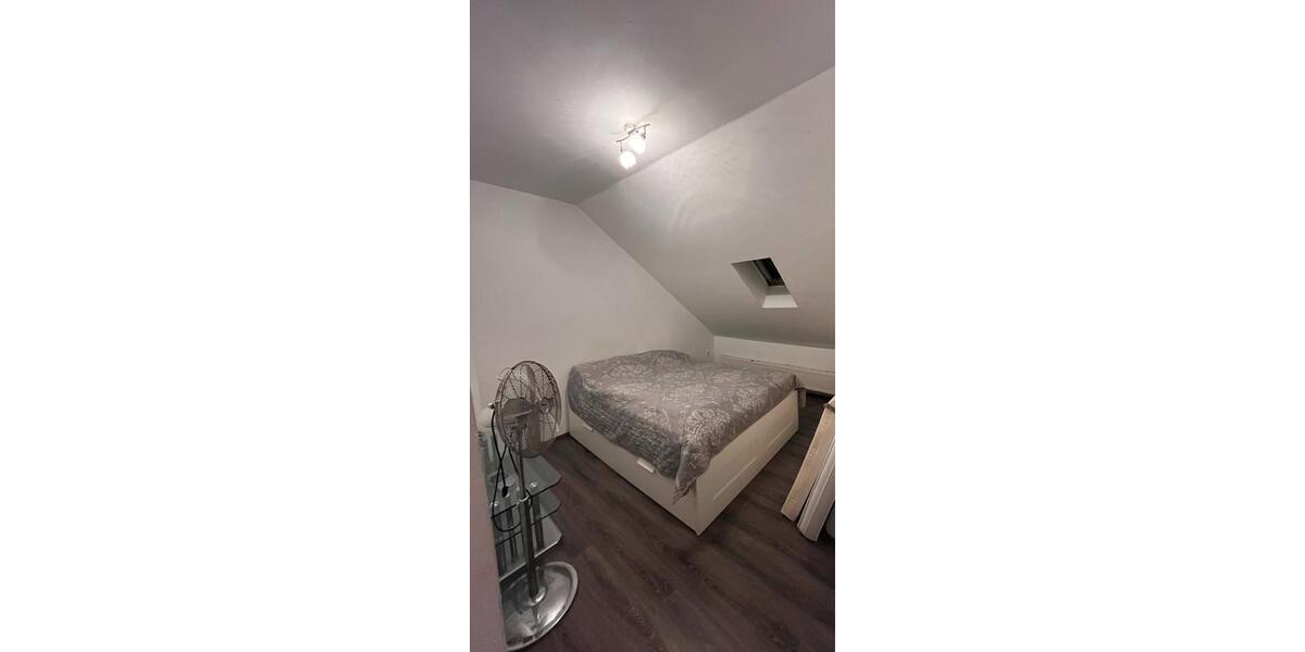 Dachgeschoßwohnung Gelsenkirchen Gelsenkirchen-Mitte - 2 Zimmer, 40 m&sup2;, 600&euro; | Angebot:26699632