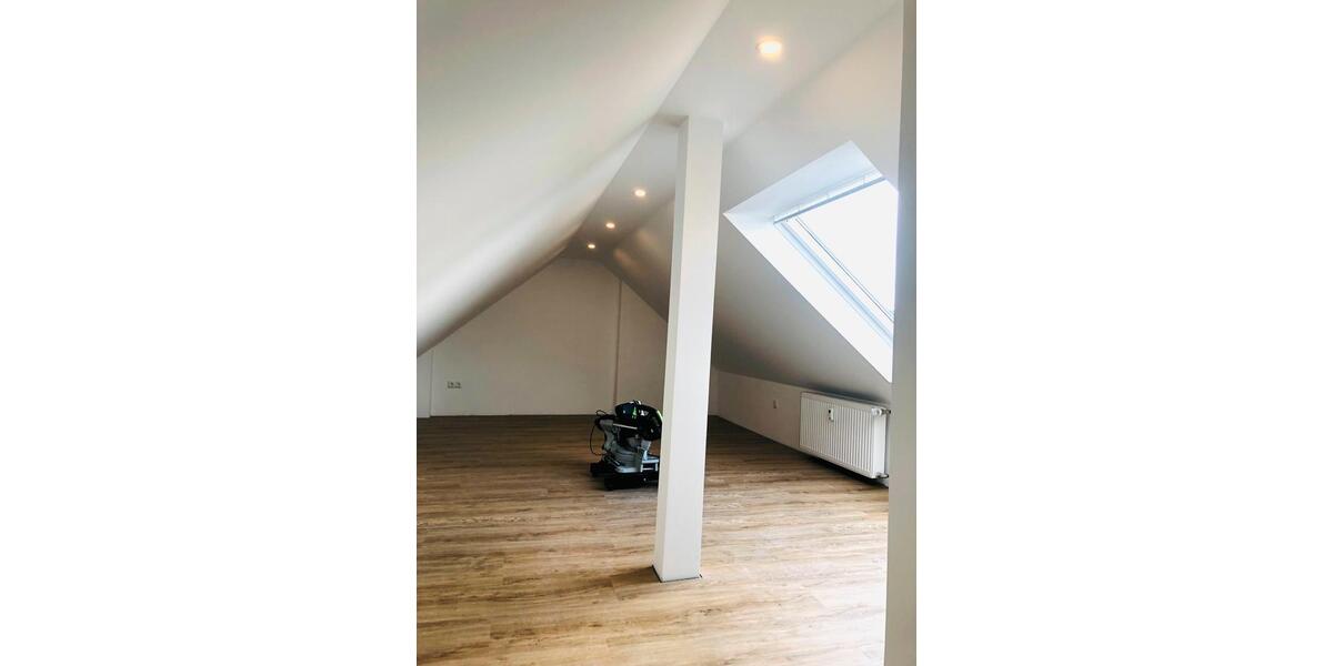 Dachgeschoßwohnung Dortmund Eving - 4.5 Zimmer, 115 m&sup2;, 1.100&euro; | Angebot:26040062