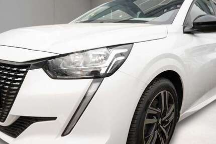 Peugeot 208 15.070 km 17.285 &euro; Dortmund 44263