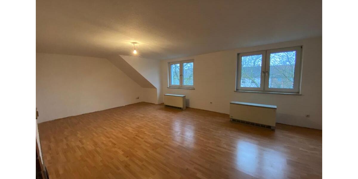 Dachgeschoßwohnung Gelsenkirchen Rotthausen - 3.5 Zimmer, 72 m&sup2;, 434&euro; | Angebot:25852225