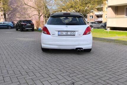 Peugeot 207 152.632 km 3.400 &euro; Hagen 58099
