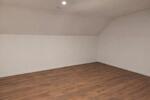 Dachgeschoßwohnung Essen Stadtbezirk VIII - 3 Zimmer, 85 m&sup2;, 950&euro; | Angebot:26638437