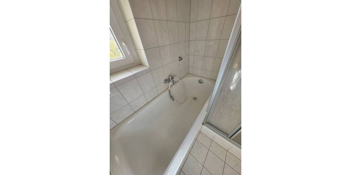 Etagenwohnung Gelsenkirchen Schalke - 3 Zimmer, 80 m&sup2;, 580&euro; | Angebot:26242952