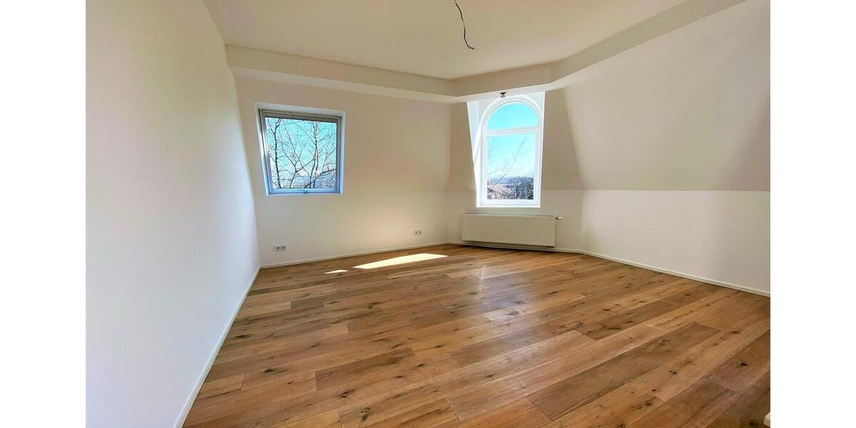 Maisonettenwohnung Essen Stadtbezirk II - 4 Zimmer, 185 m&sup2;, 2.400&euro; | Angebot:26660199