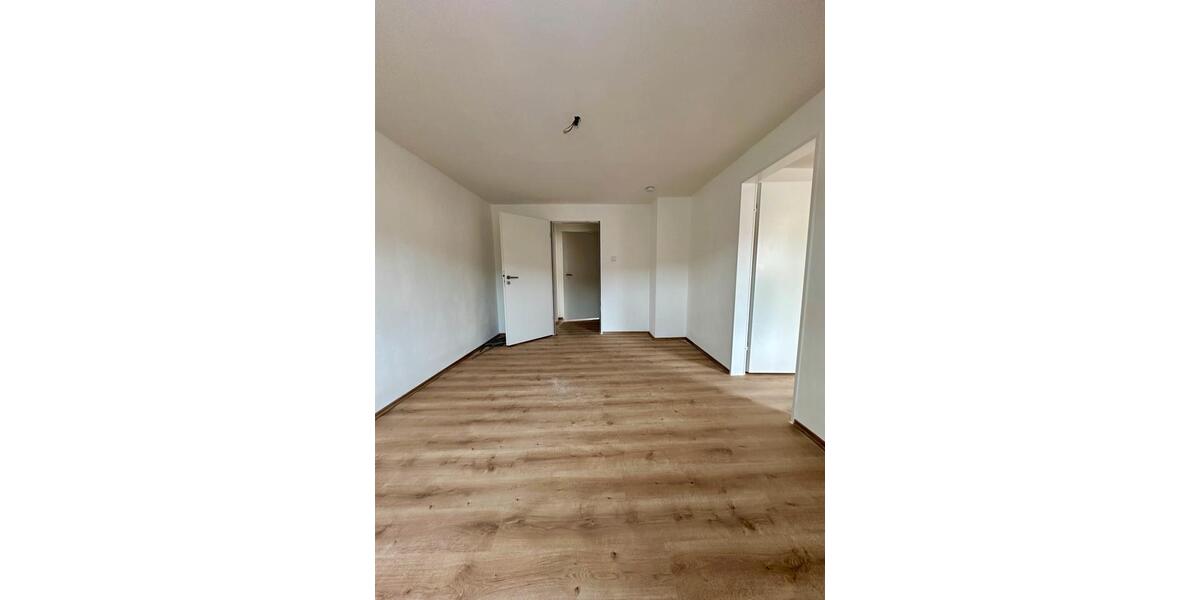 Dachgeschoßwohnung Hagen Hagen-Nord - 4.5 Zimmer, 93 m&sup2;, 149.000&euro; | Angebot:26125632
