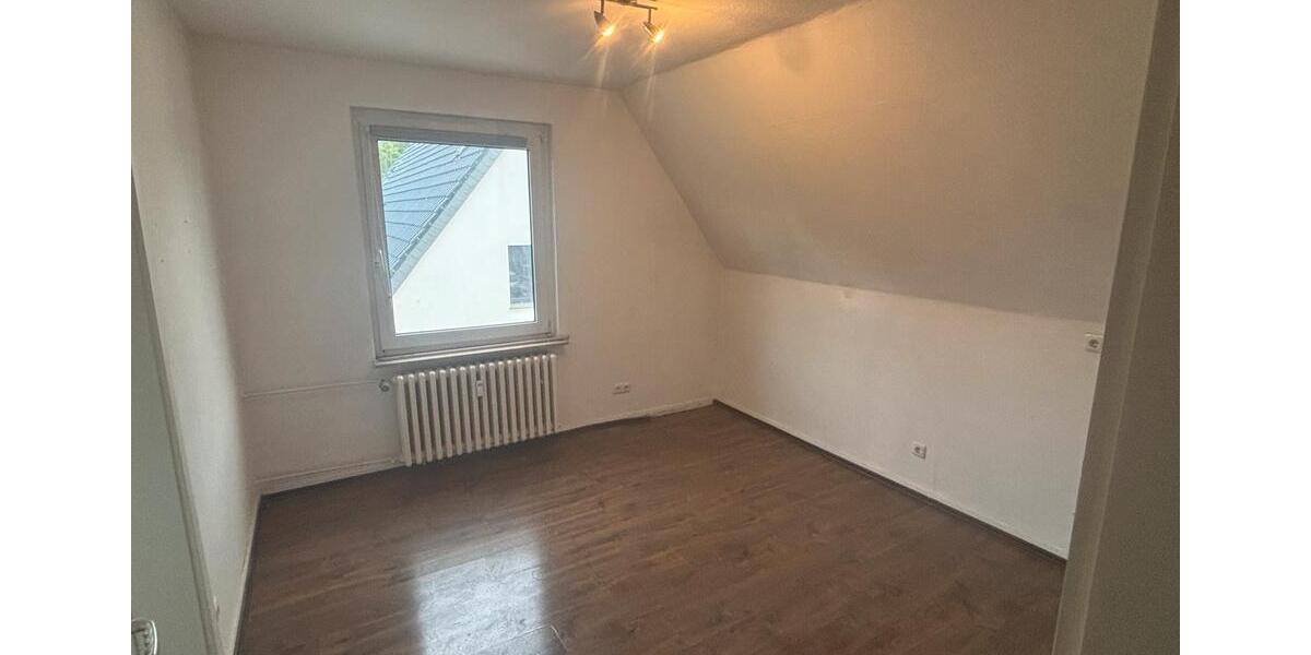 Dachgeschoßwohnung Gladbeck Brauck - 2 Zimmer, 362 m&sup2;, 500&euro; | Angebot:26697825