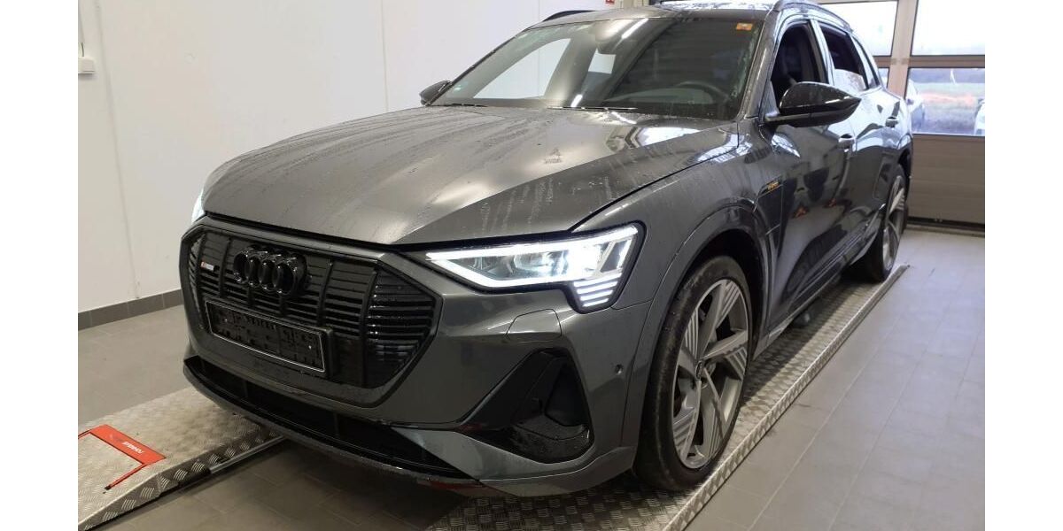 Audi e-tron 84.240 km 36.610 &euro; Hagen 58091