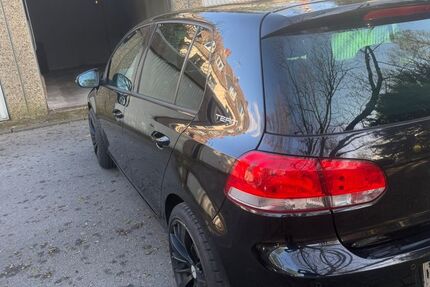 VW Golf 95.600 km 7.150 &euro; Essen 45143