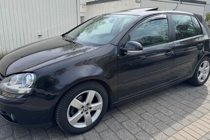 VW Golf 177.771 km 4.550 &euro; Dortmund 44287