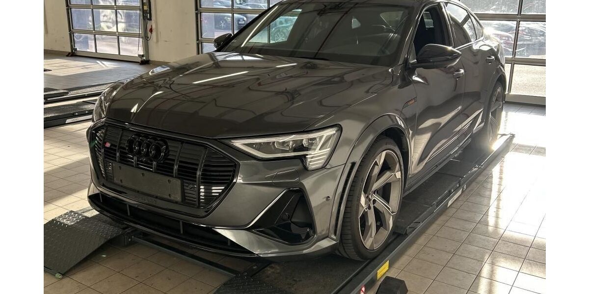 Audi e-tron 53.067 km 43.095 &euro; Hagen 58091