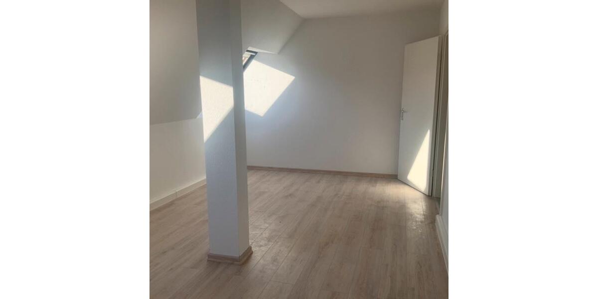 Dachgeschoßwohnung Herne Wanne - 2 Zimmer, 65 m&sup2;, 424&euro; | Angebot:25784507