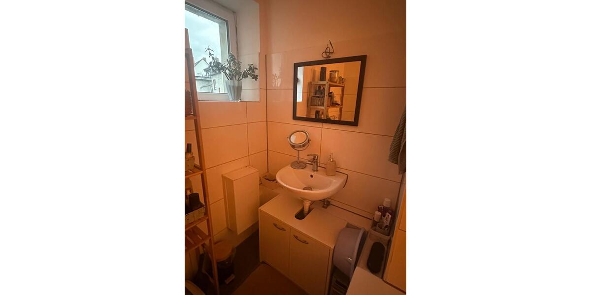 Etagenwohnung Bochum Bochum-Mitte - 2.5 Zimmer, 75 m&sup2;, 475&euro; | Angebot:25418918