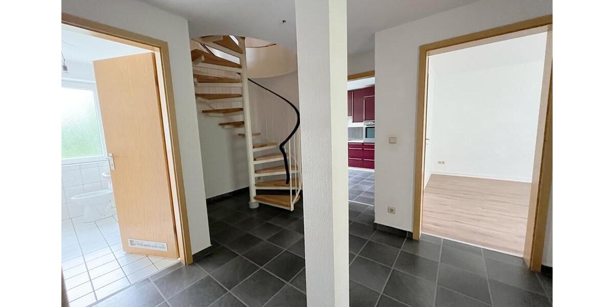 Etagenwohnung Gelsenkirchen Ückendorf - 5 Zimmer, 96 m&sup2;, 750&euro; | Angebot:26588056