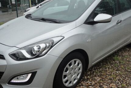 Hyundai i30 49.000 km 7.200 &euro; HERNE 44651