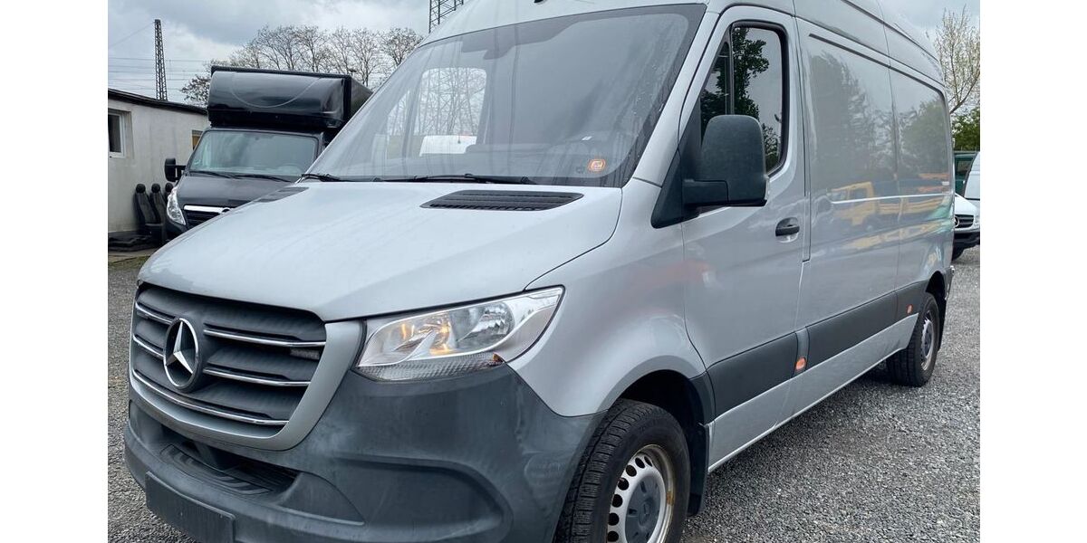 Mercedes-Benz Sprinter 128.000 km 19.000 &euro; Essen 45309