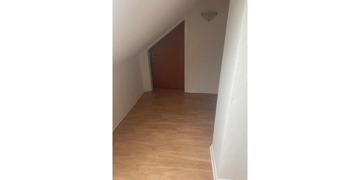 Etagenwohnung Lünen Brambauer - 3 Zimmer, 81 m&sup2;, 775&euro; | Angebot:26596485