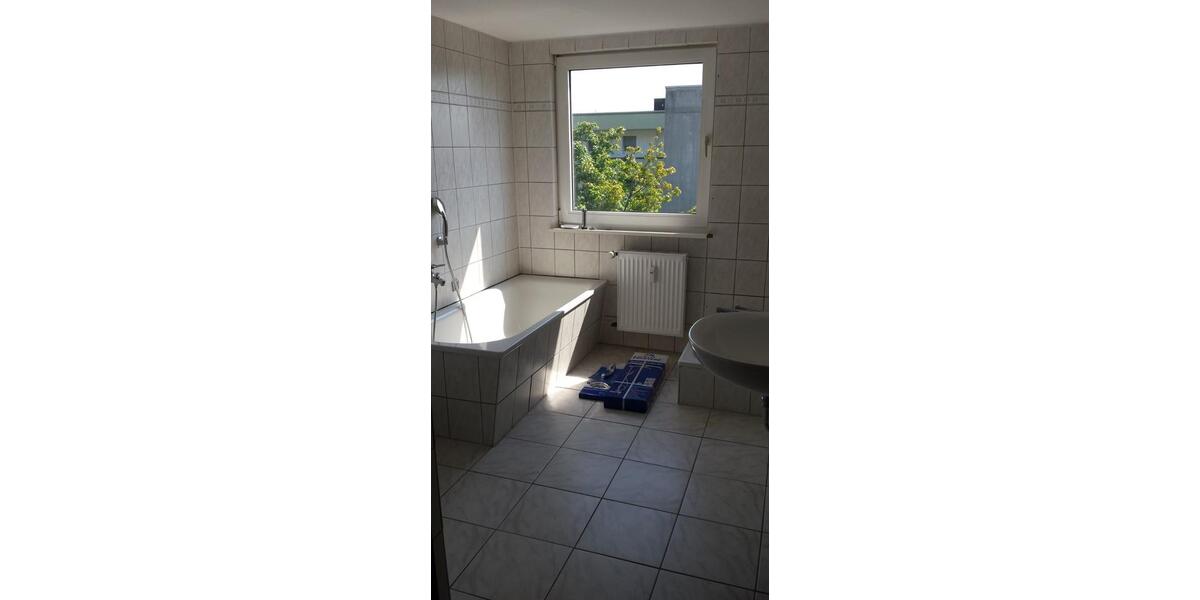 Dachgeschoßwohnung Essen Stadtbezirk VIII - 2 Zimmer, 60 m&sup2;, 540&euro; | Angebot:25408527