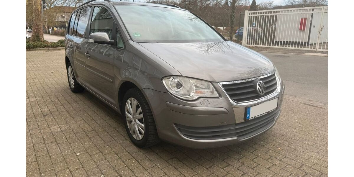 VW Touran 241.700 km 2.300 &euro; Essen 45149