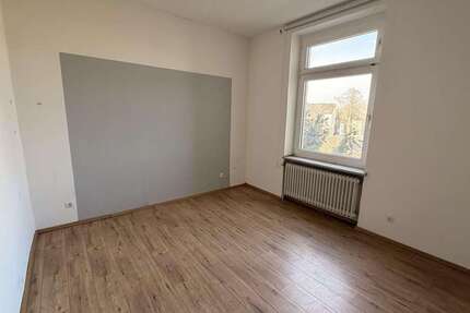 Wohnung Dortmund Hombruch - 6.5 Zimmer, 106 m&sup2;, 1.100&euro; | Angebot:26100395