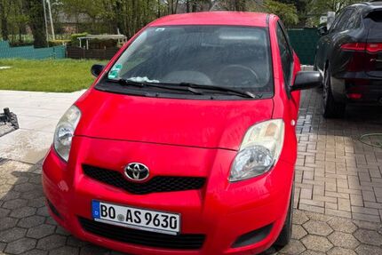 Toyota Yaris 135.000 km 3.999 &euro; Essen 45279