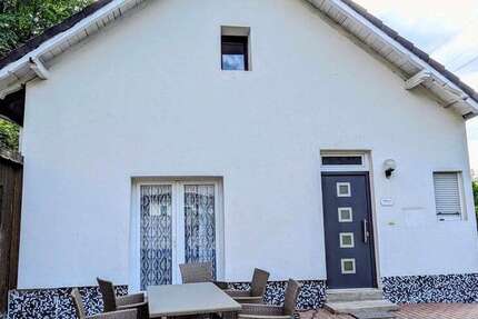 Haus Gelsenkirchen / Ückendorf (Navigation evtl. Stadt Ückendorf (Navigation evtl. Stadt - 7 Zimmer, 95 m&sup2;, 360.000&euro; | Angebot:26753518