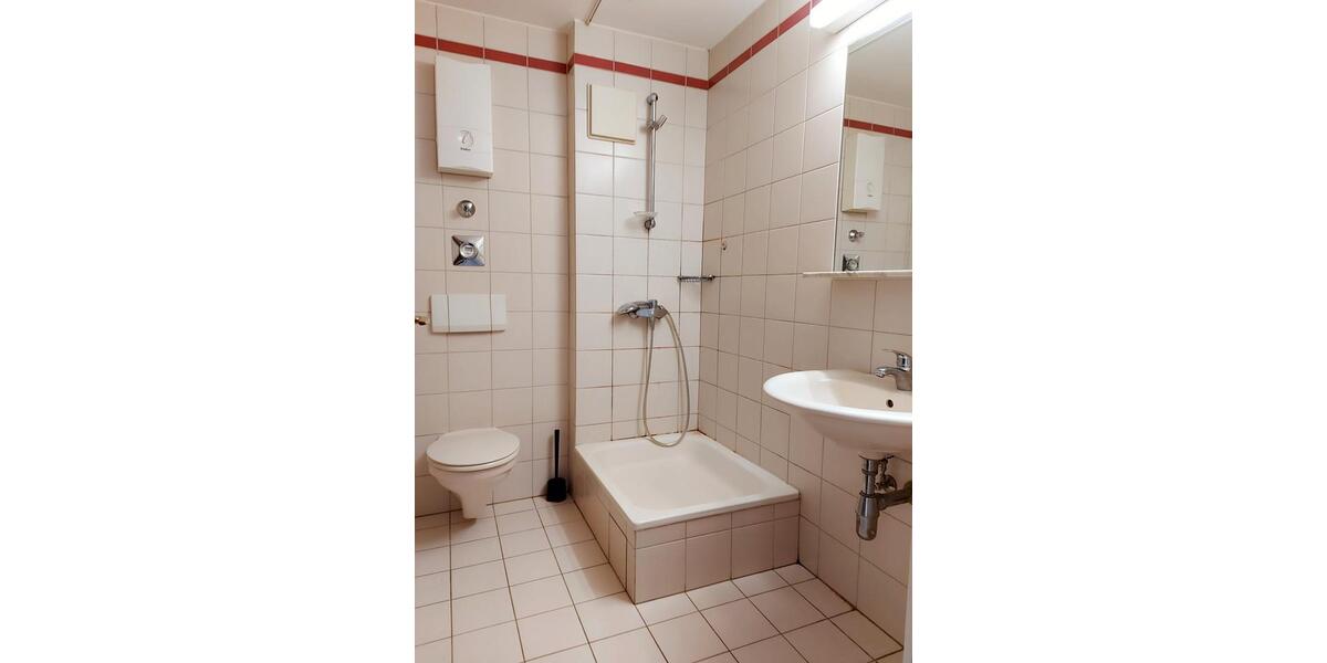 Hochparterre Bochum Bochum-Mitte - 1 Zimmer, 29 m&sup2;, 345&euro; | Angebot:25964563