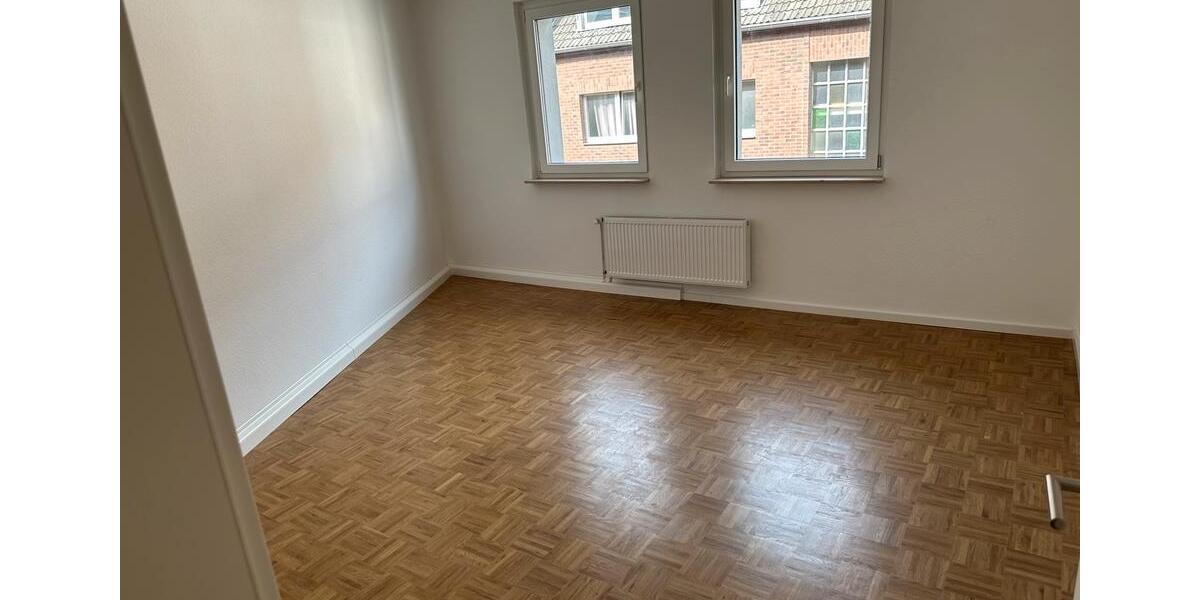 Etagenwohnung Essen Stadtkern - 2.5 Zimmer, 70 m&sup2;, 790&euro; | Angebot:26610421