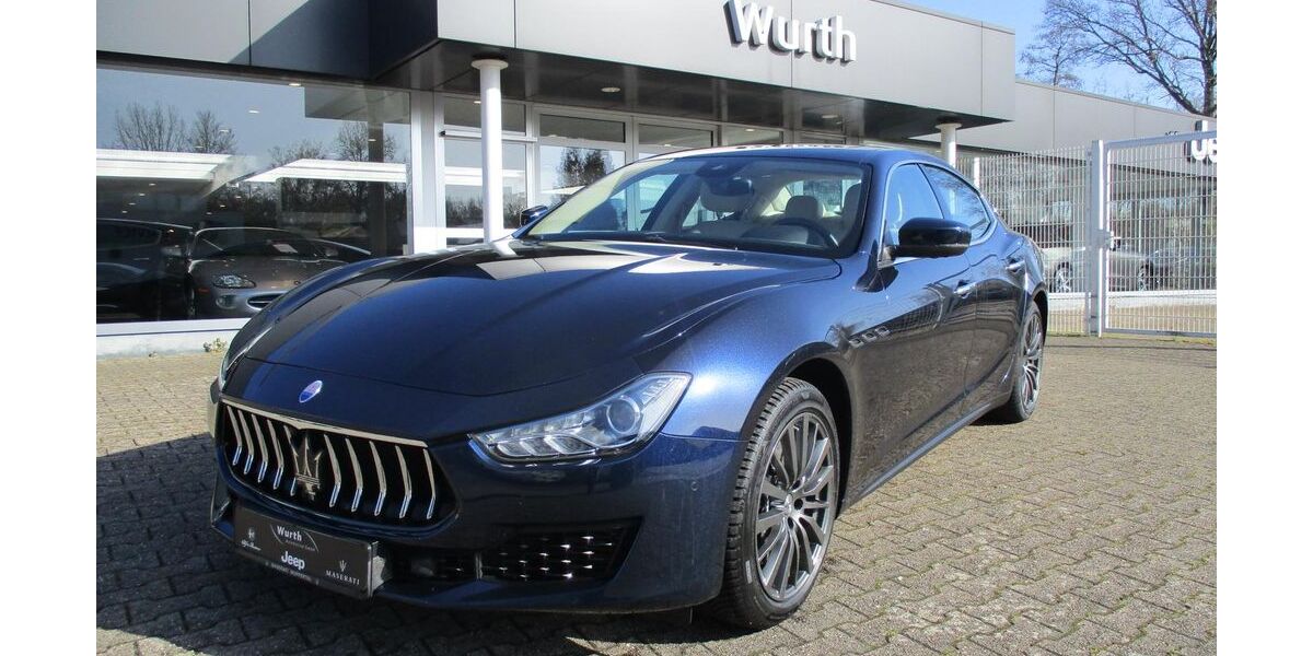 Maserati Ghibli 35.500 km 49.900 &euro; Schwerte 58239