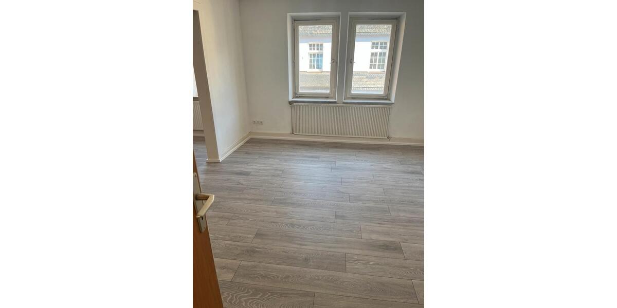 Dachgeschoßwohnung Hagen Hagen-Mitte - 5 Zimmer, 110 m&sup2;, 750&euro; | Angebot:25919992