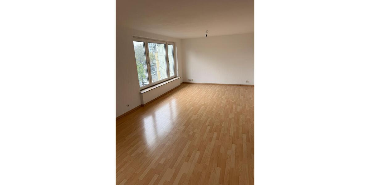 Hochparterre Dortmund Innenstadt West - 3 Zimmer, 87 m&sup2;, 907&euro; | Angebot:25945488