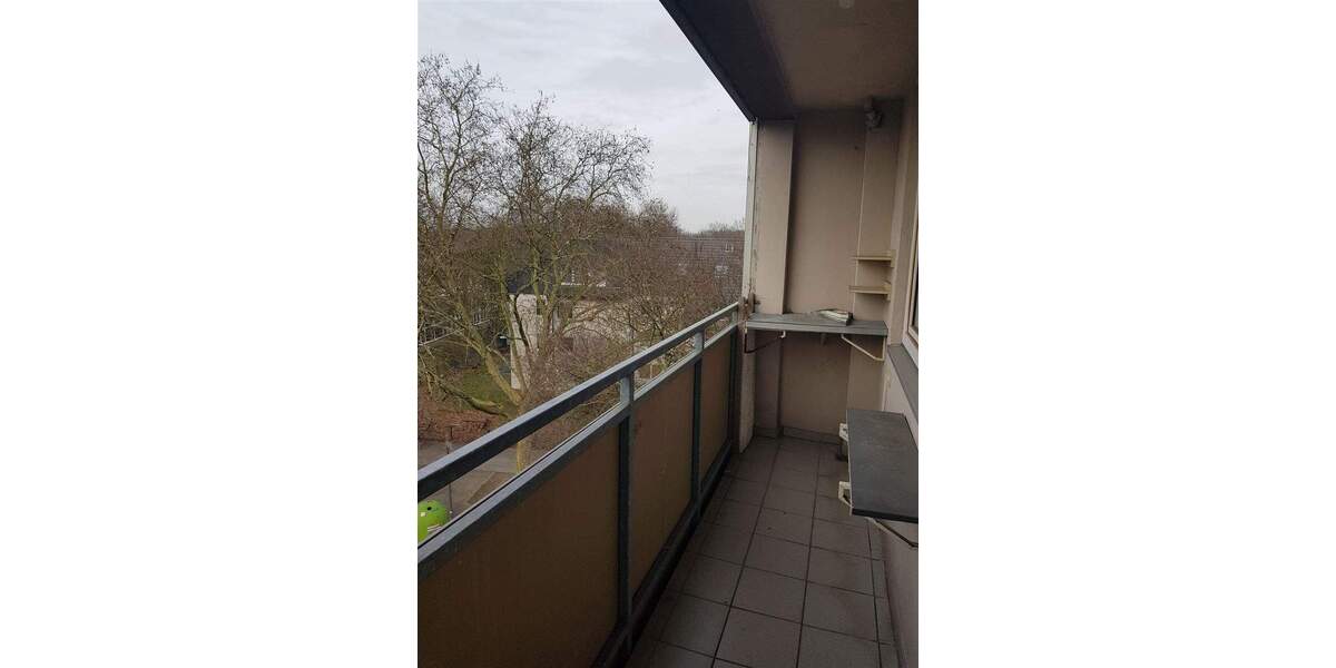 Etagenwohnung Gelsenkirchen Beckhausen - 3 Zimmer, 75 m&sup2;, 420&euro; | Angebot:25740180