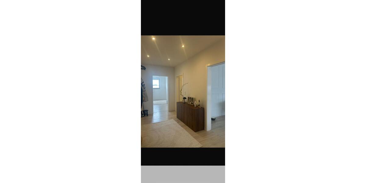 Dachgeschoßwohnung Gladbeck - 3.5 Zimmer, 95 m&sup2;, 185.000&euro; | Angebot:26091021