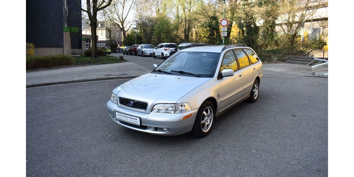 Volvo V40 159.500 km 4.950 &euro; Essen 45276