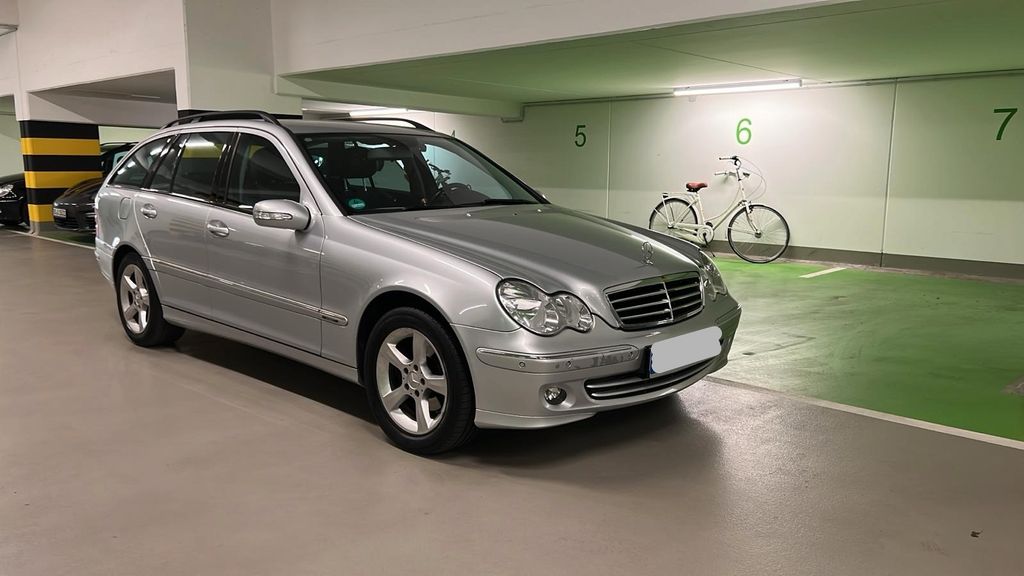Mercedes-Benz C 220 197.777 km 5.250 &euro; Dortmund 44229