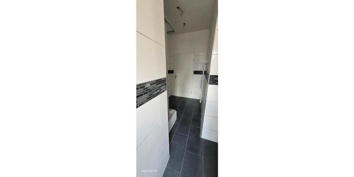 Etagenwohnung Hagen Hohenlimburg - 4 Zimmer, 104 m&sup2;, 1.100&euro; | Angebot:25994262