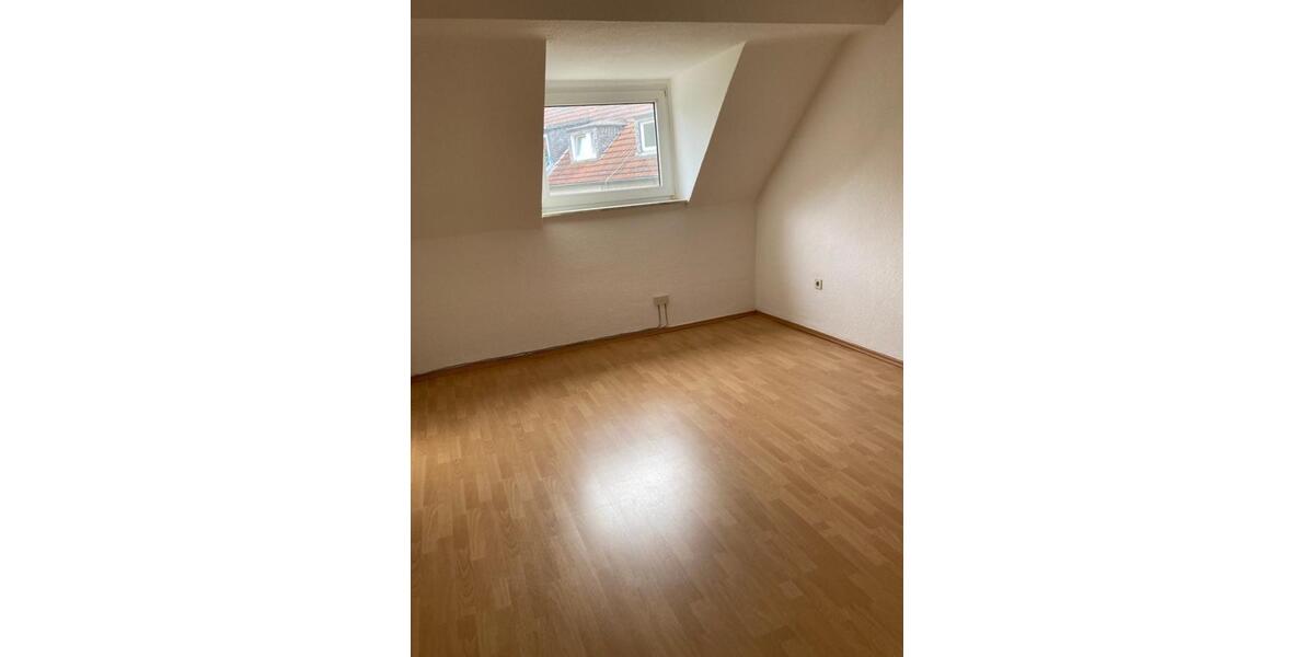 Dachgeschoßwohnung Gelsenkirchen Gelsenkirchen-Mitte - 2.5 Zimmer, 63 m&sup2;, 395&euro; | Angebot:25611924