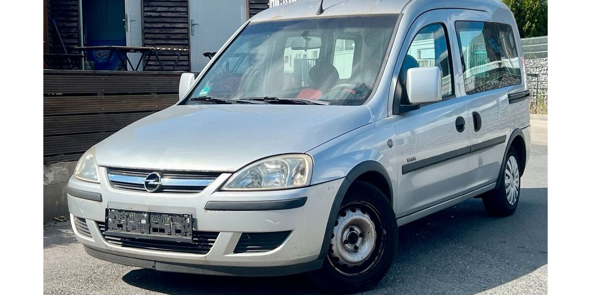 Opel Combo 142.947 km 1.500 &euro; Gelsenkirchen 45884