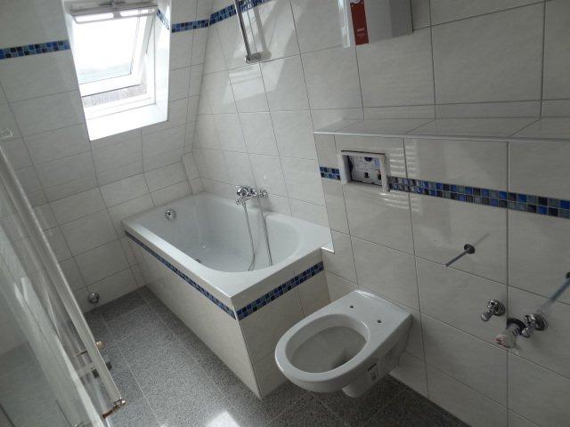 Dachgeschoßwohnung Recklinghausen - 2.5 Zimmer, 50 m&sup2;, 425&euro; | Angebot:26647322