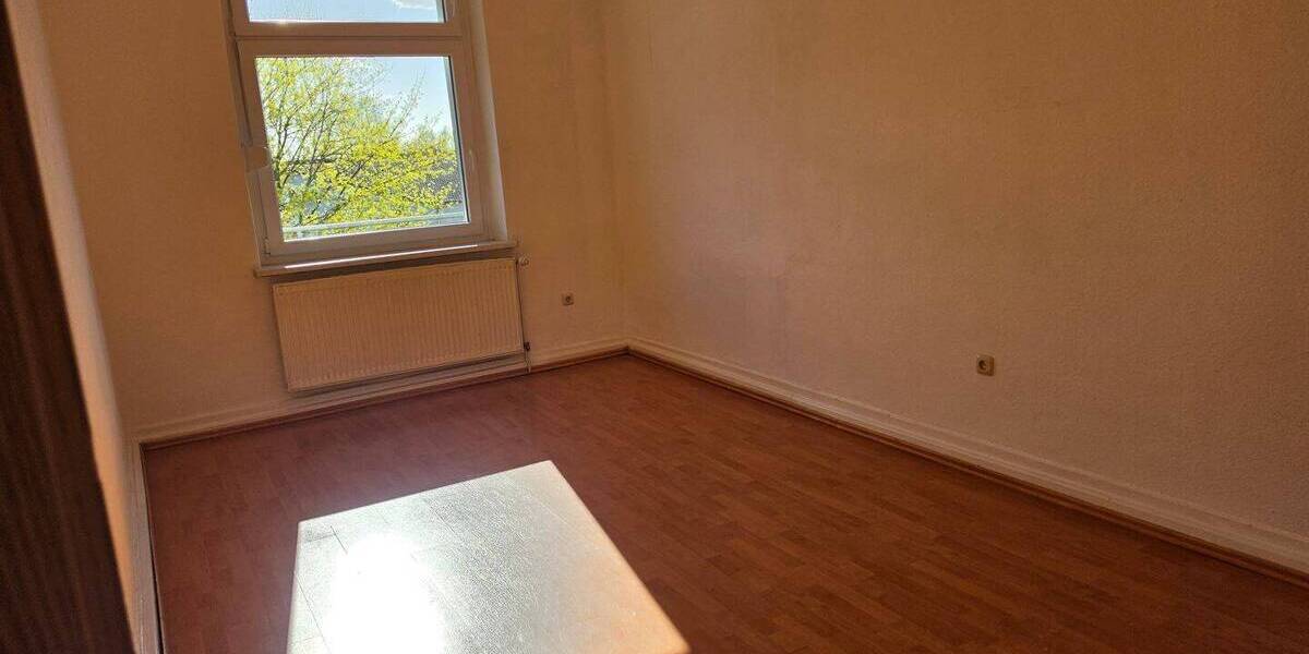 Etagenwohnung Gelsenkirchen Schalke - 3 Zimmer, 80 m&sup2;, 580&euro; | Angebot:26242952