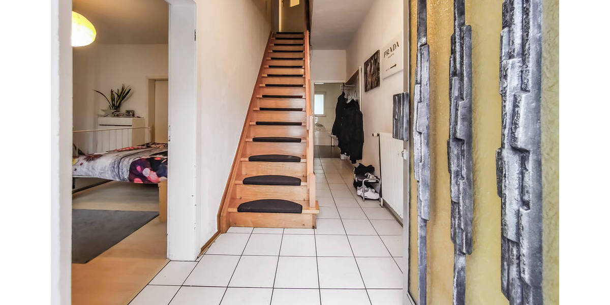 Einfamilienhaus Witten Rüdinghausen - 7 Zimmer, 142 m&sup2;, 349.000&euro; | Angebot:25665727