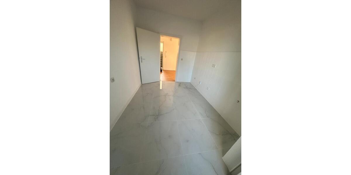 Etagenwohnung Dortmund Gartenstadt - 3 Zimmer, 82 m&sup2;, 999&euro; | Angebot:26626224